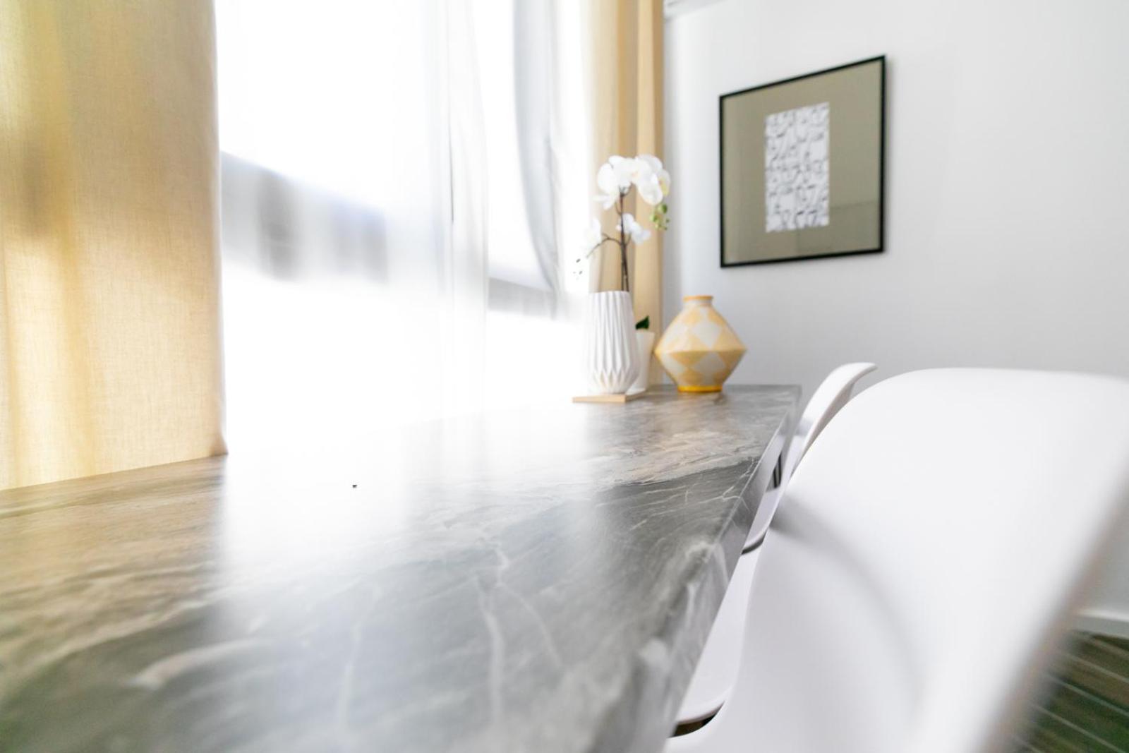 Vibrant Close To Panepistimio Metro-zaloggou Str Apartment *